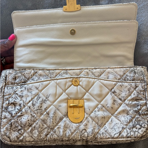 Prada Quilted Floral Shoulder Bag in Cream with Gold Hardware - Picture 7 of 16